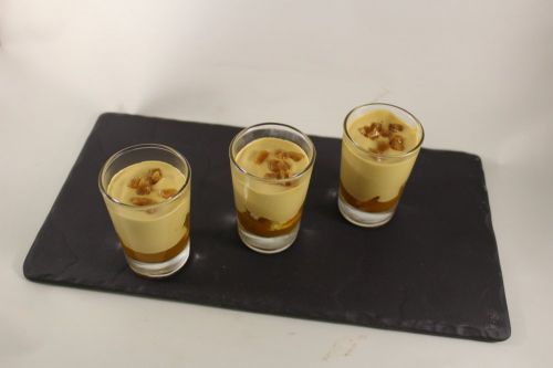 Galerija: Desert u čaši mango-karamela